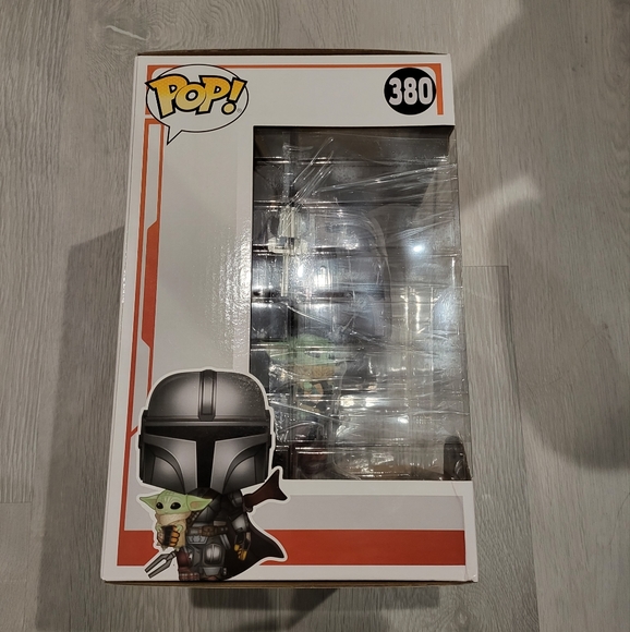 Funko POP! Star Wars: The Mandalorian with The Child - Picture 5 of 5